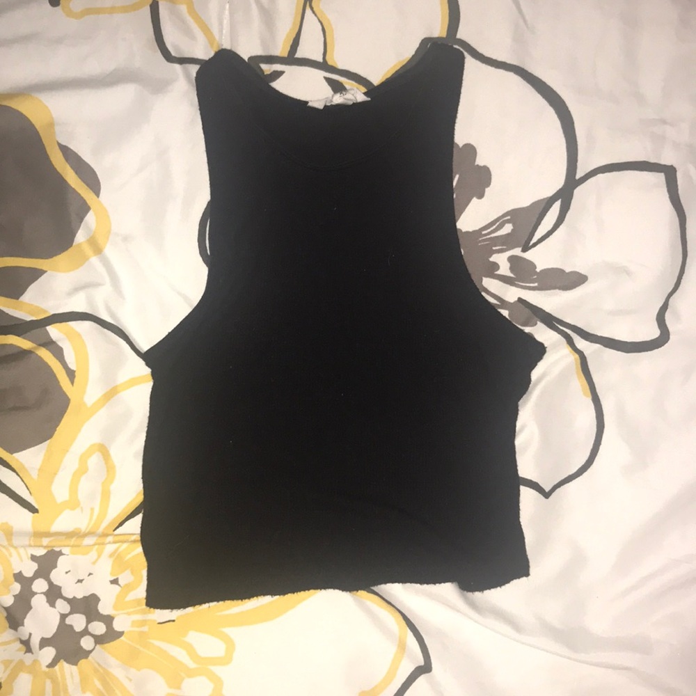 cropped tank top